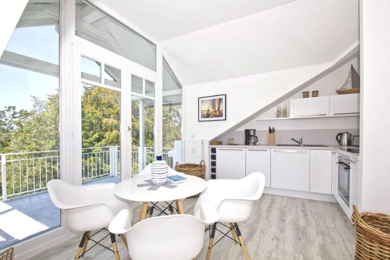 Moderne Ferienwohnung Mit Balkon, Meerblick - Ferienresidenz Zwei Boddenfewo 1-5 Lietzow Exterior photo