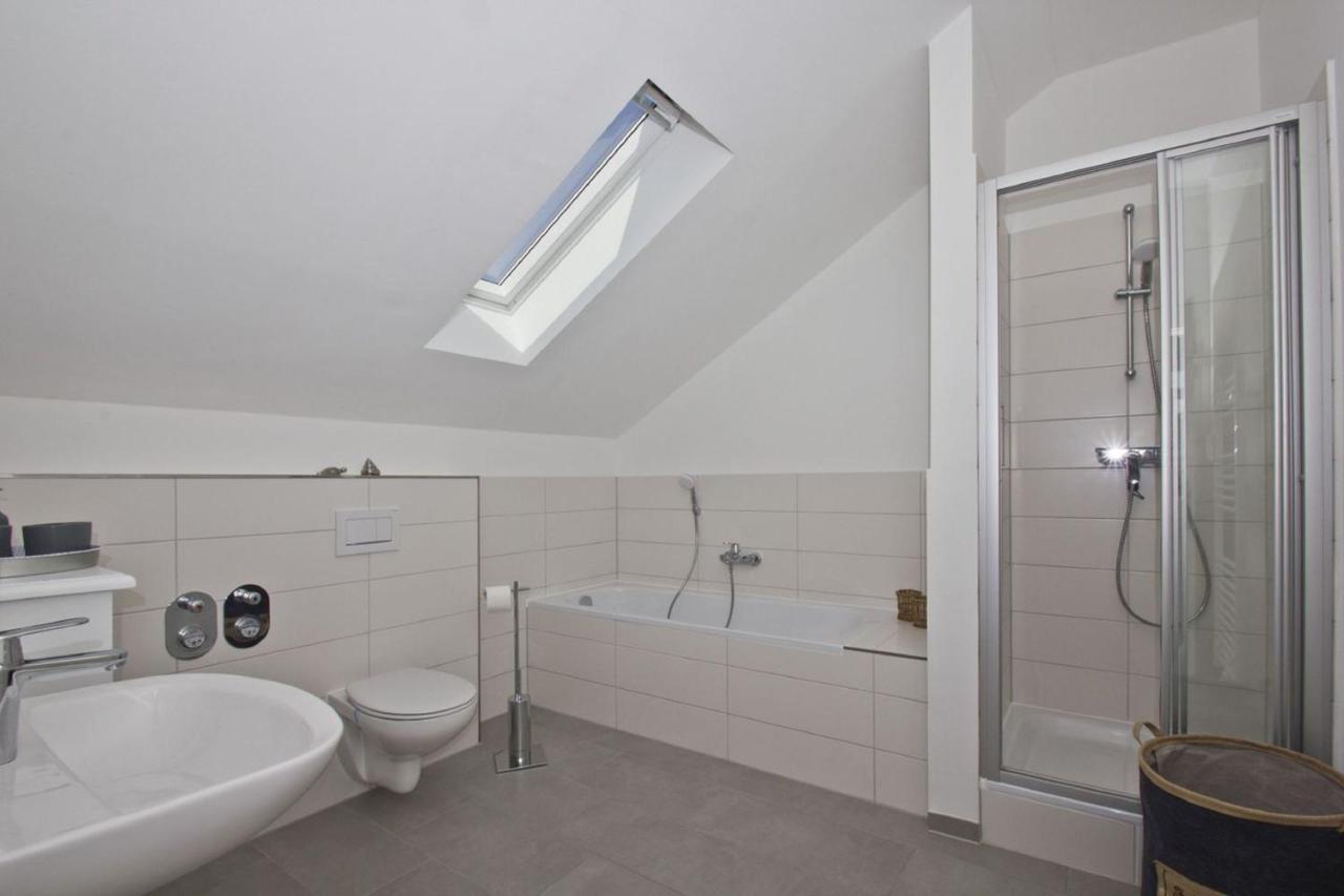 Moderne Ferienwohnung Mit Balkon, Meerblick - Ferienresidenz Zwei Boddenfewo 1-5 Lietzow Exterior photo